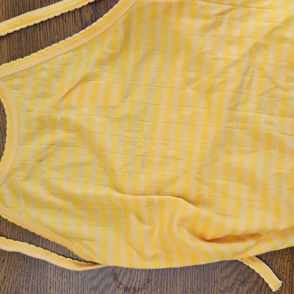 American eagle crop top yellow size medium